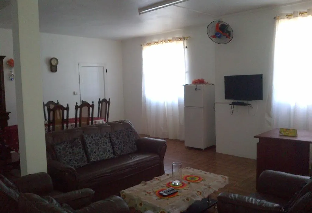 Chez Johnny - Blue Bay-1